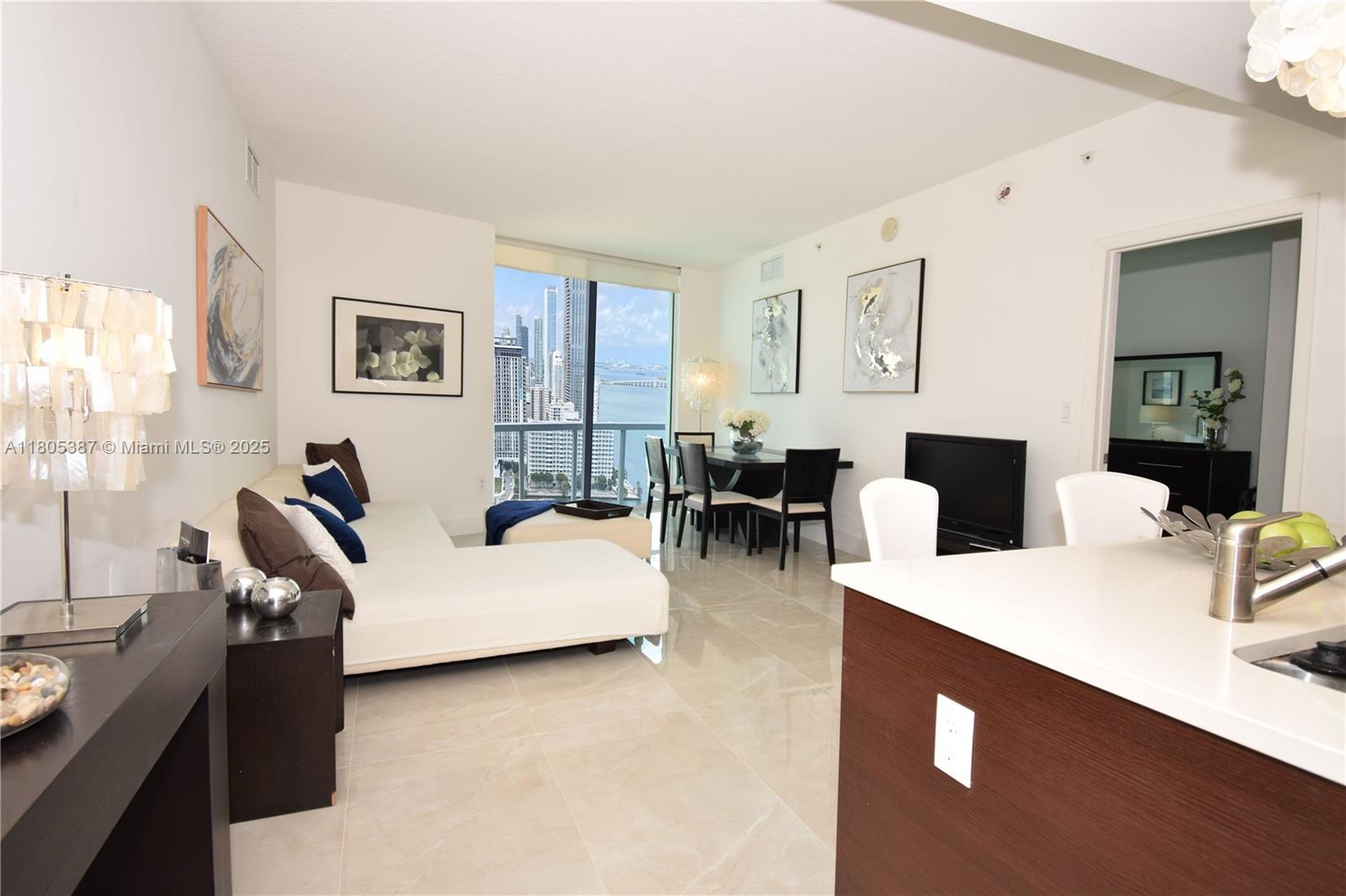 1900 N Bayshore Dr #2804, Miami, Florida image 3