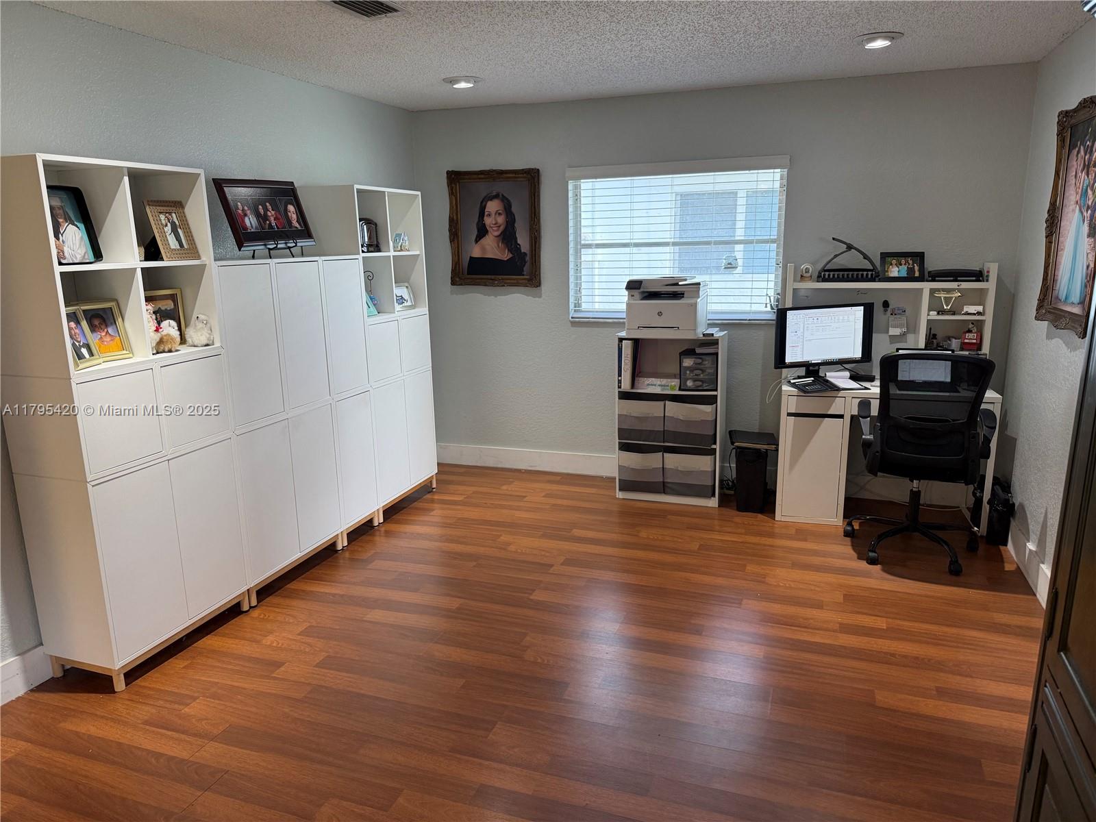 1250 NW 85th Ave, Plantation, Florida image 10