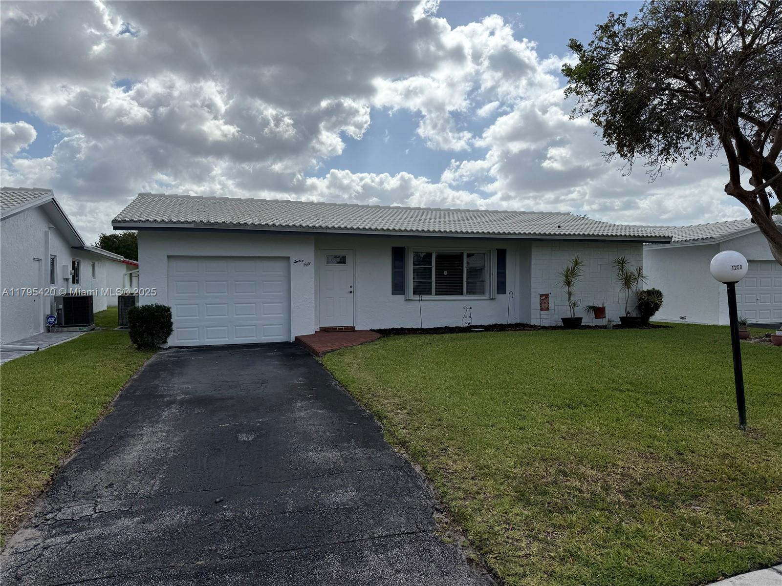 1250 NW 85th Ave, Plantation, Florida image 2