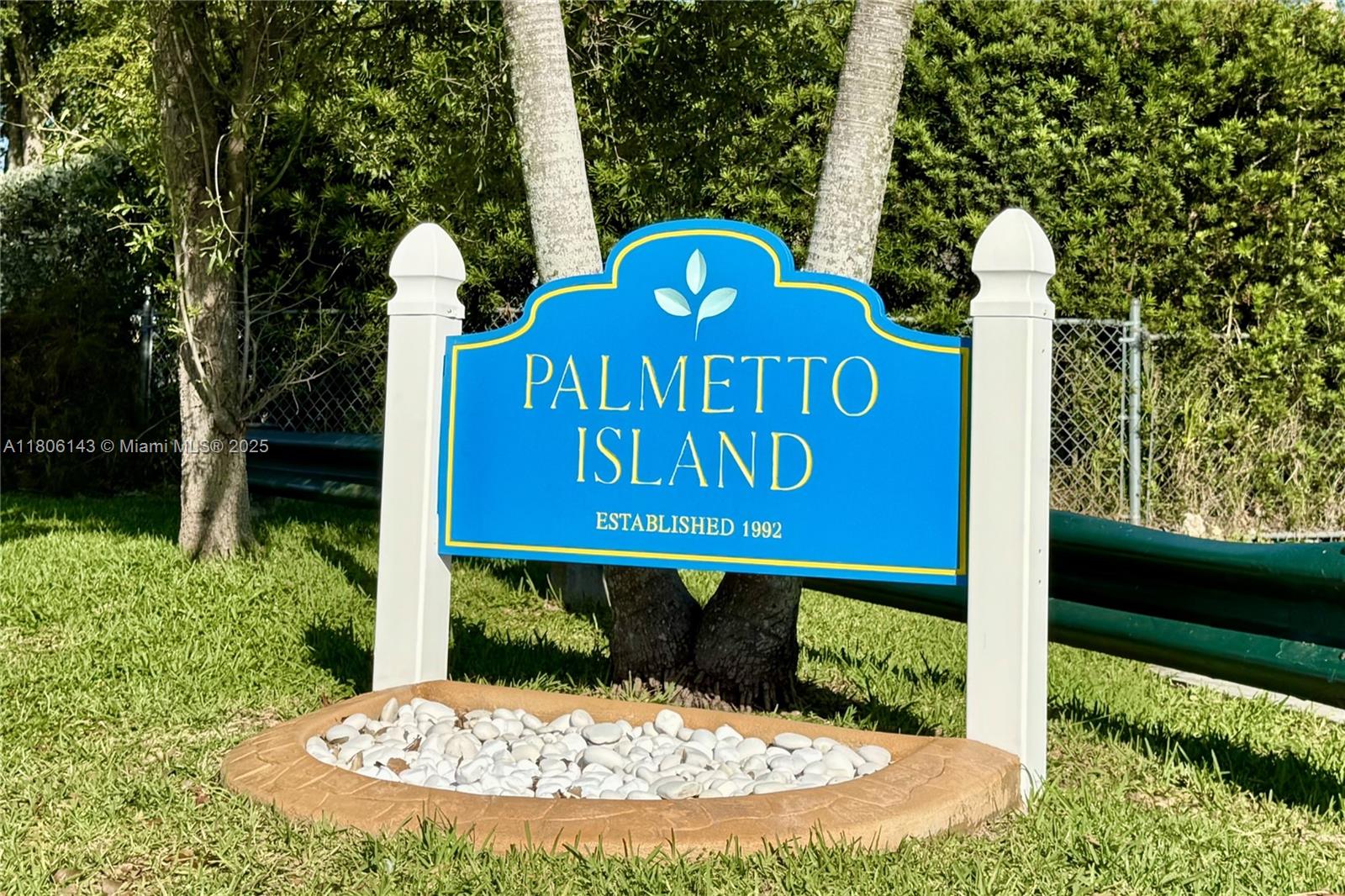 12600 SW 70th Ave, Pinecrest, Florida image 36