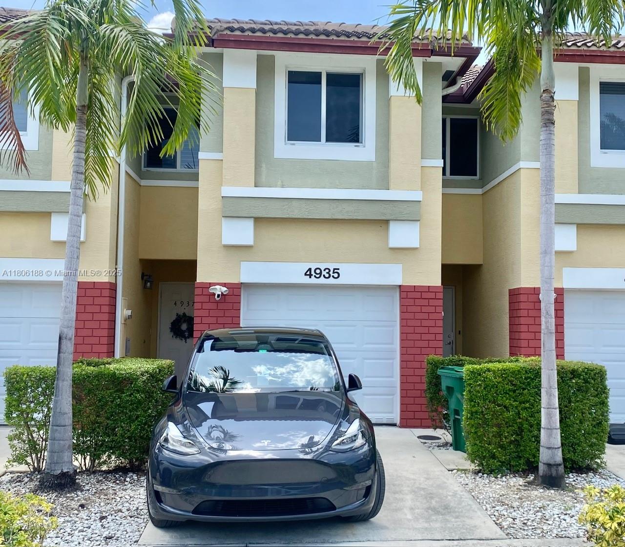 Property photo # 0