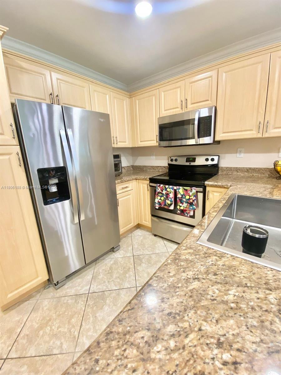 Property photo # 6