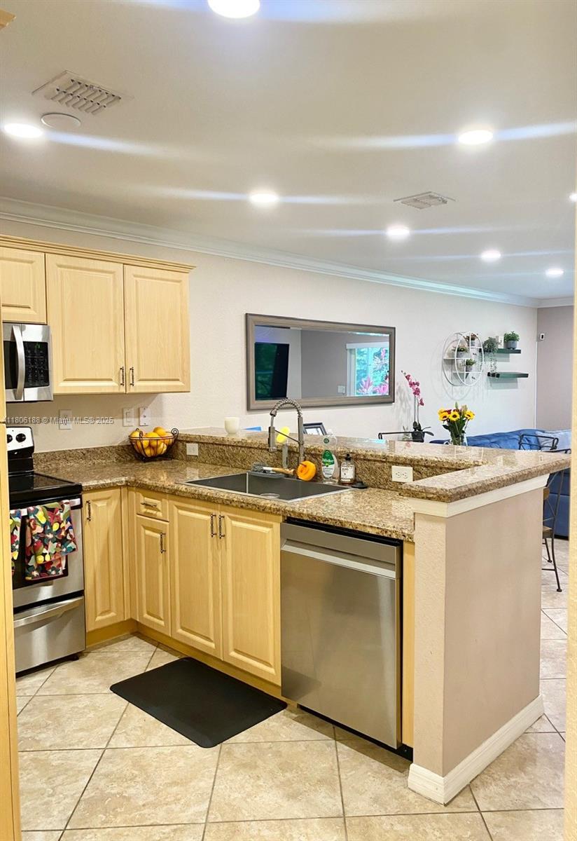 Property photo # 4