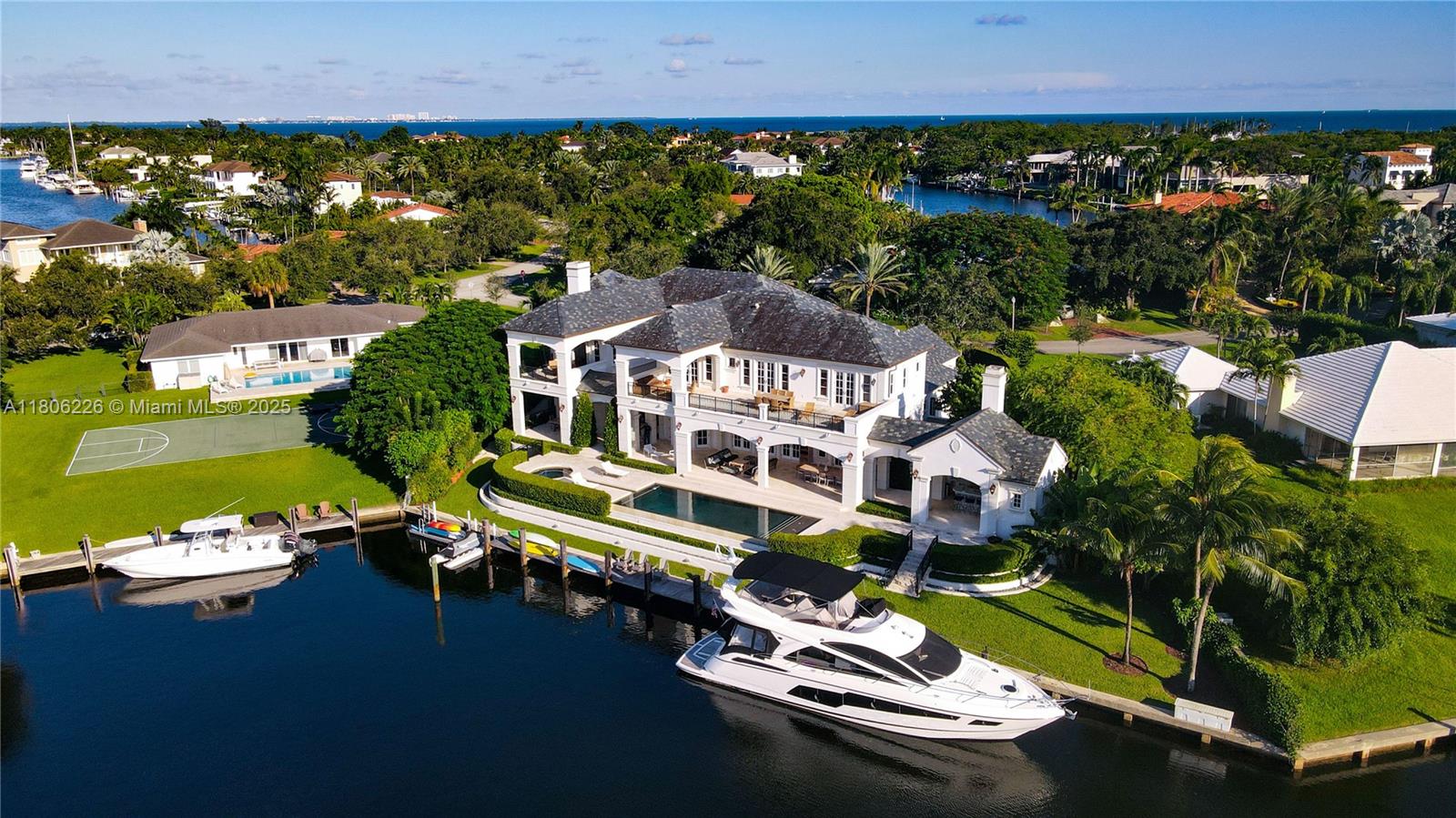 9320 Gallardo St Coral Gables, FL 33156