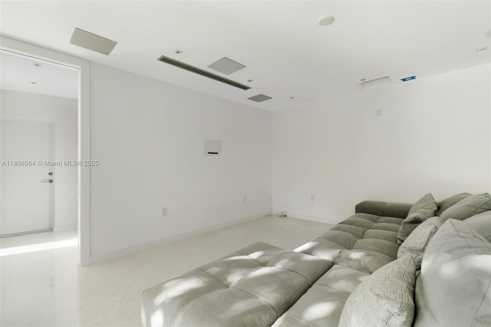 Listing Photo 27