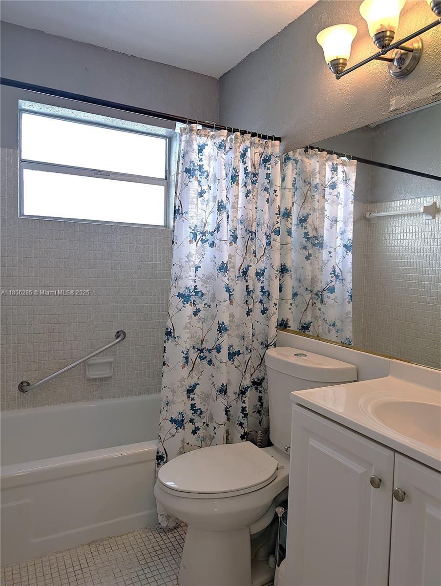 1280 NW 43rd Ave #205, Lauderhill, Florida image 16