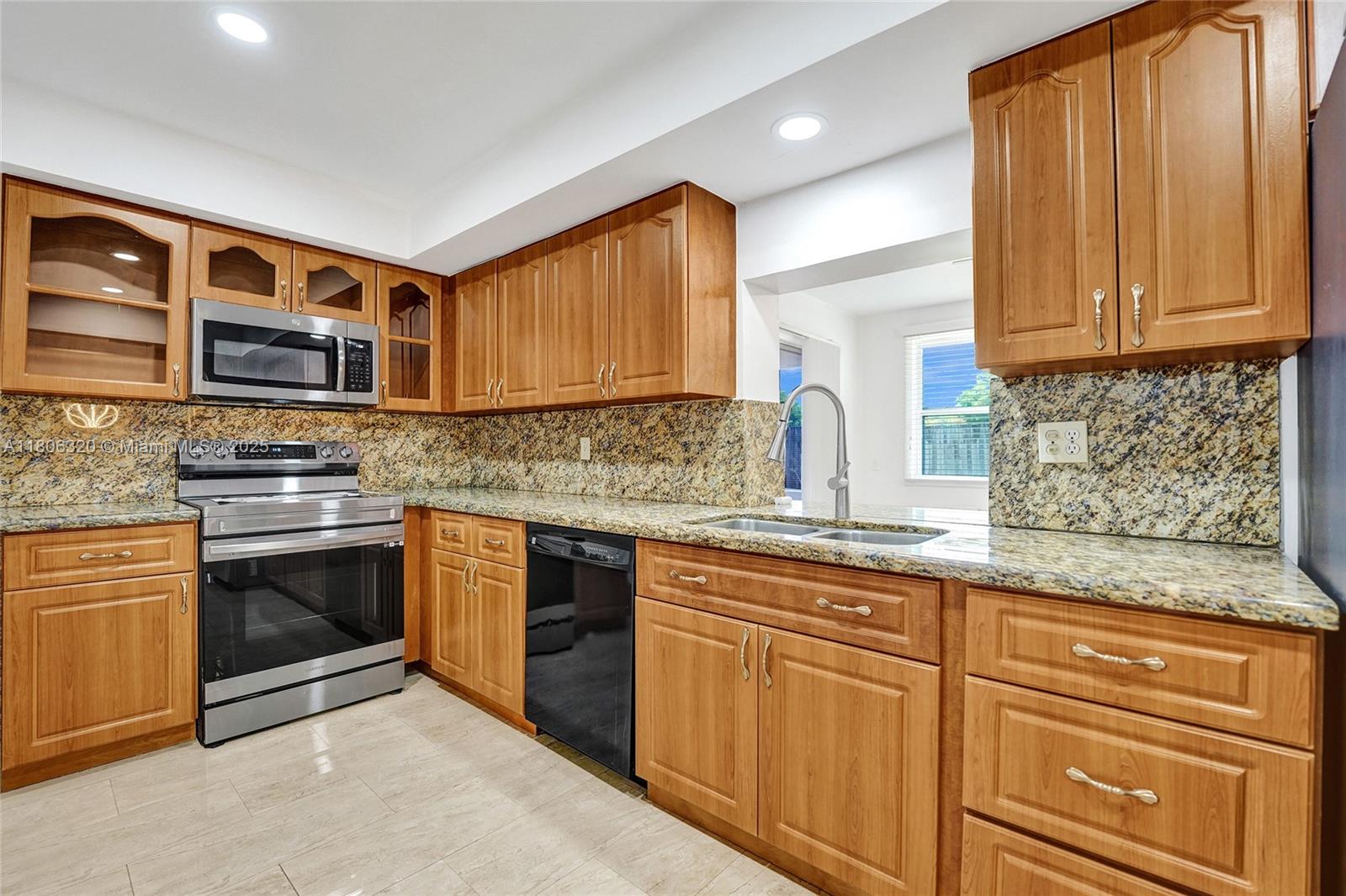 5861 NW 18th Ct, Sunrise, Florida image 22