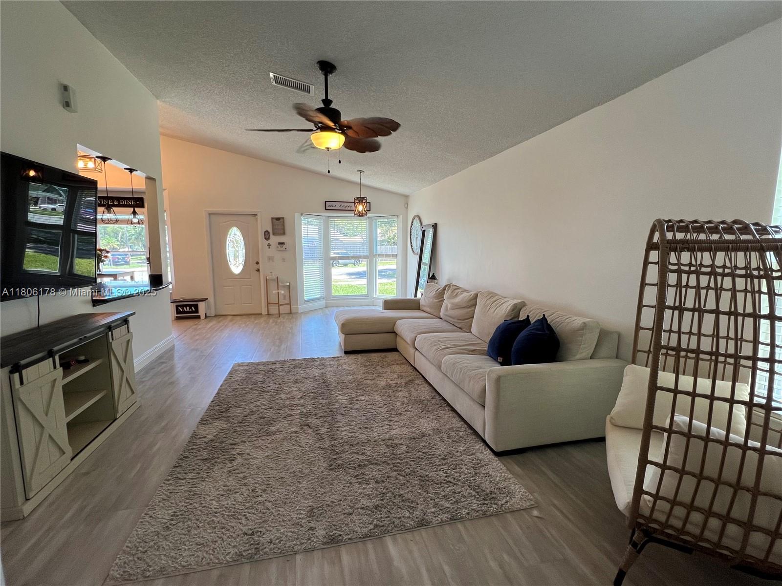 13570 SW 10th Pl, Davie, Florida image 6