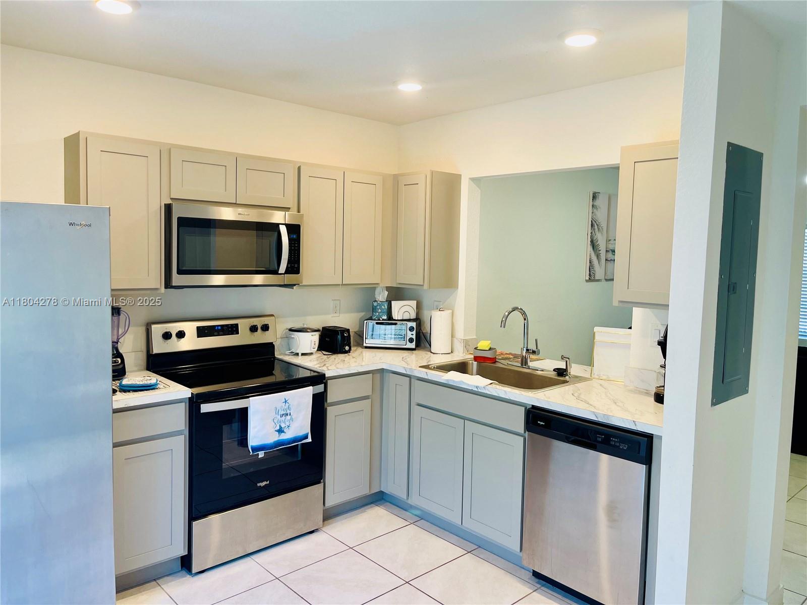 452 NE 4th St, Florida City, Florida image 11