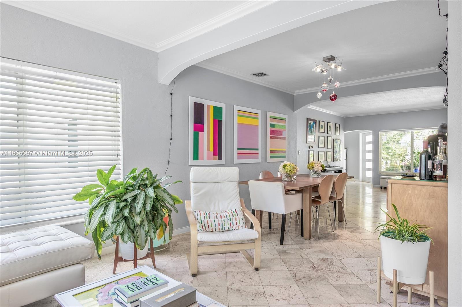9057 Emerson Ave, Surfside, Florida image 10