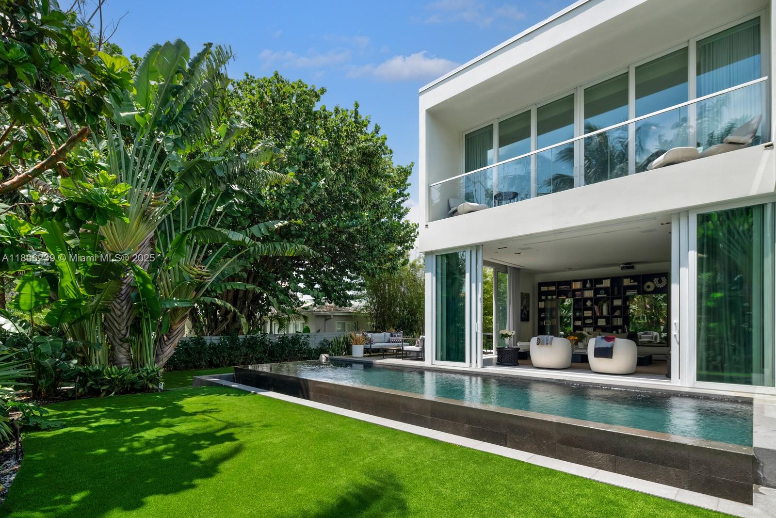 4700 N Meridian Ave, Miami Beach, Florida image 10