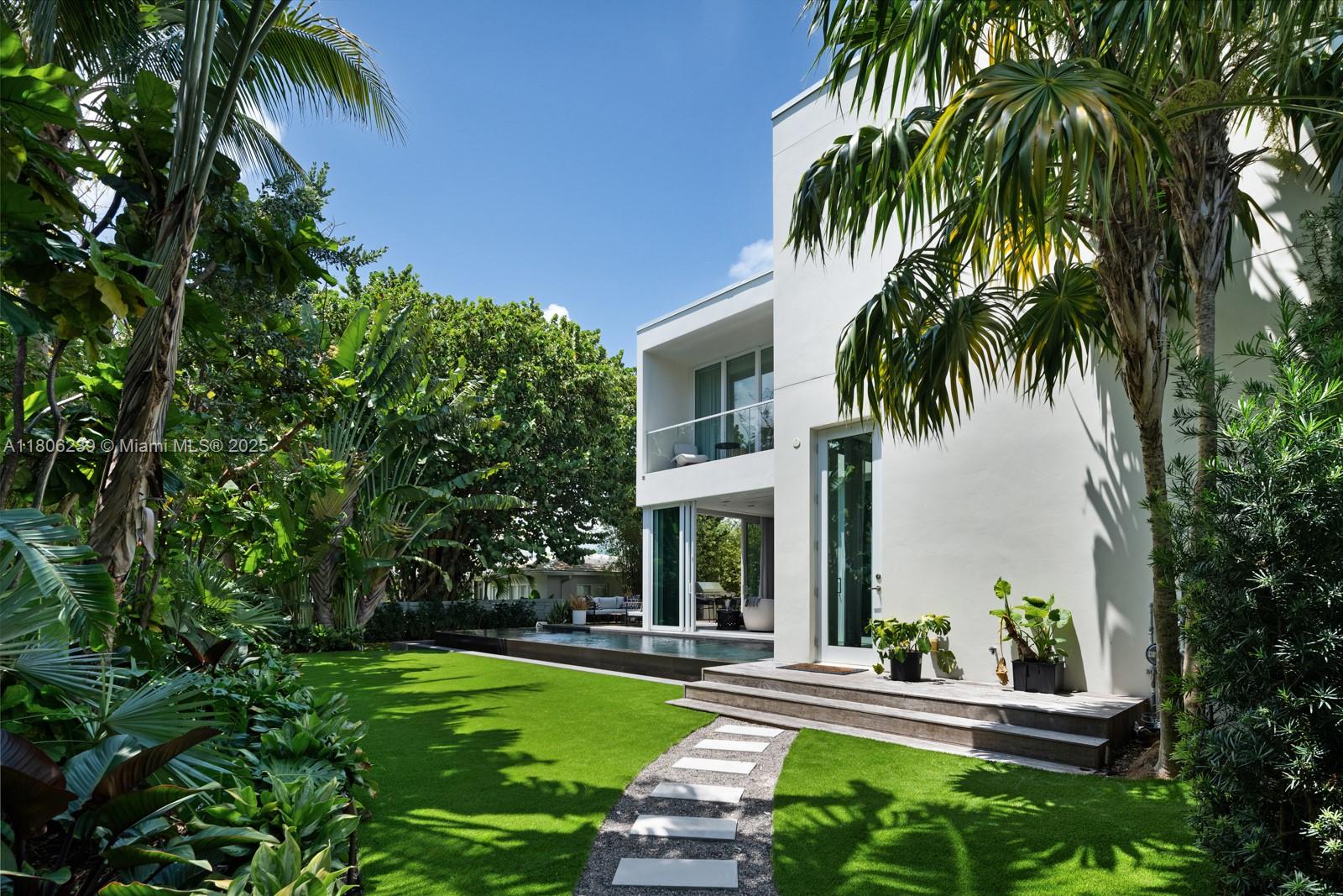 4700 N Meridian Ave, Miami Beach, Florida image 6