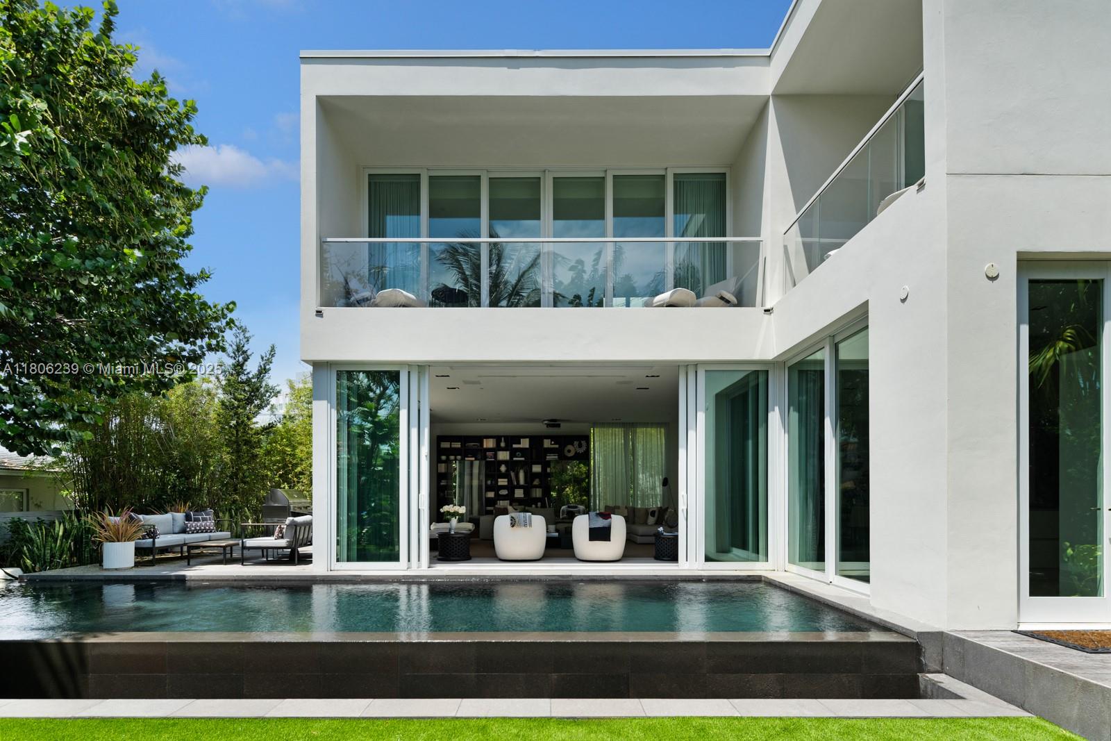 4700 N Meridian Ave, Miami Beach, Florida image 9