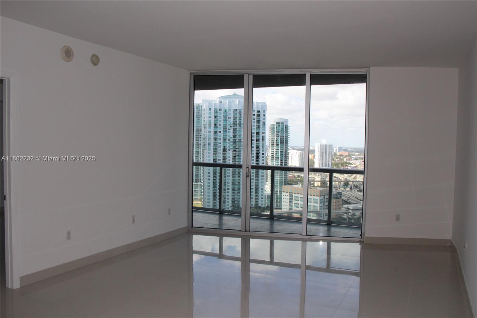 465 BRICKELL AV #3006, Miami FL 33131
