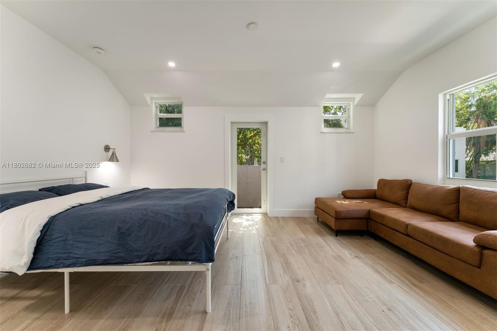 Listing Photo 23