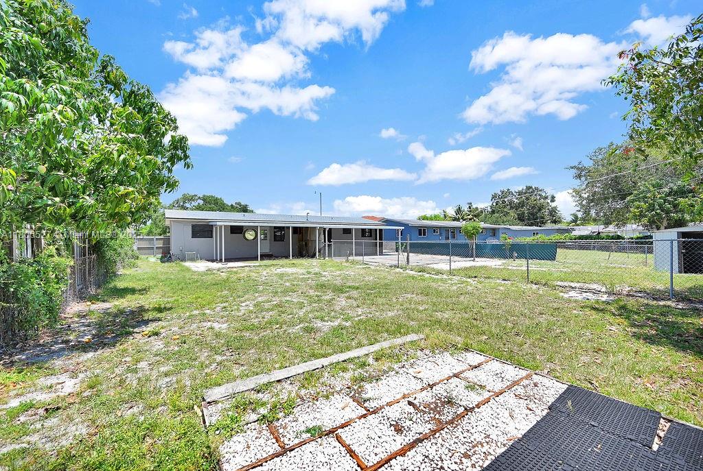 3960 NW 164th St, Miami Gardens, Florida image 38