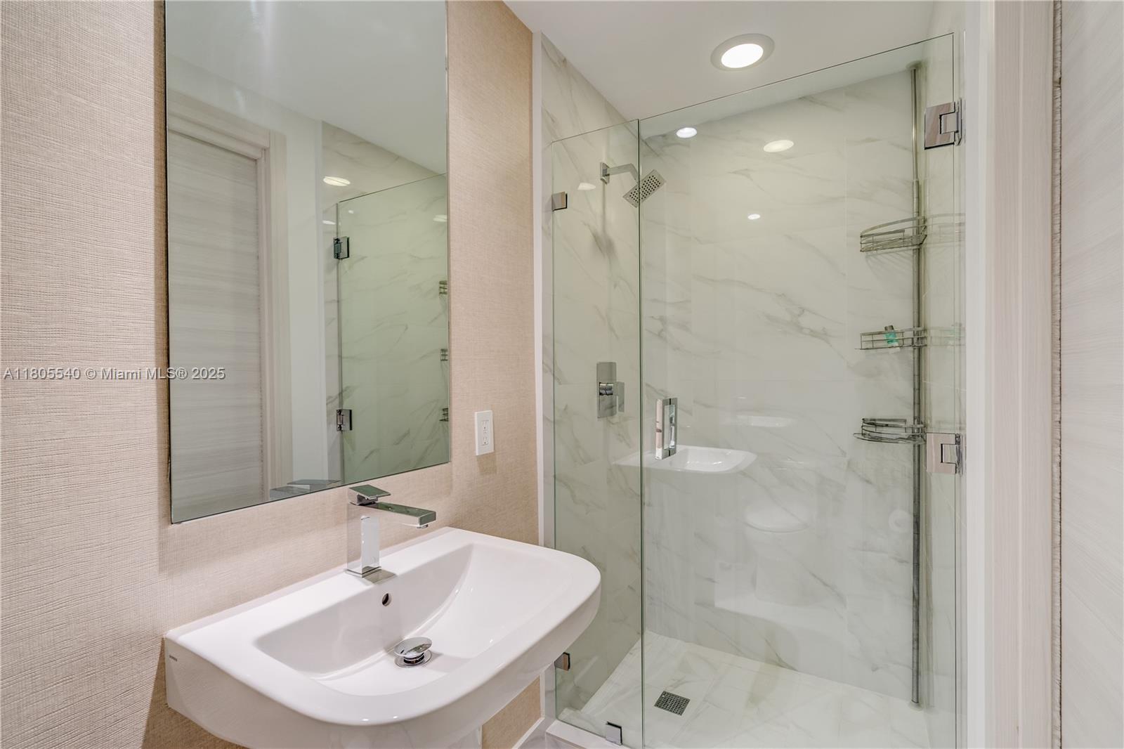 801 S Miami Ave #2906, Miami FL 33130