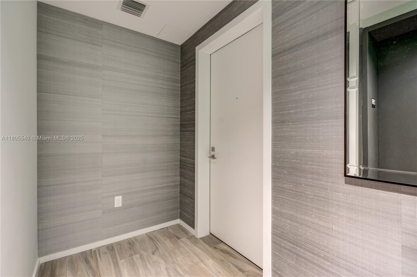 801 S Miami Ave #2906, Miami FL 33130