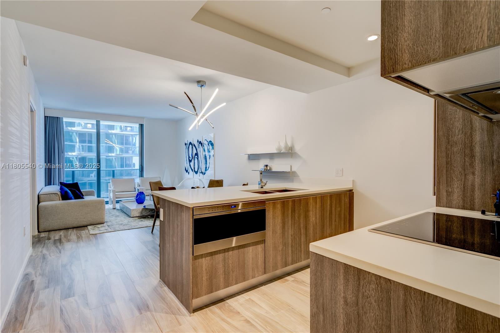 801 S Miami Ave #2906, Miami FL 33130