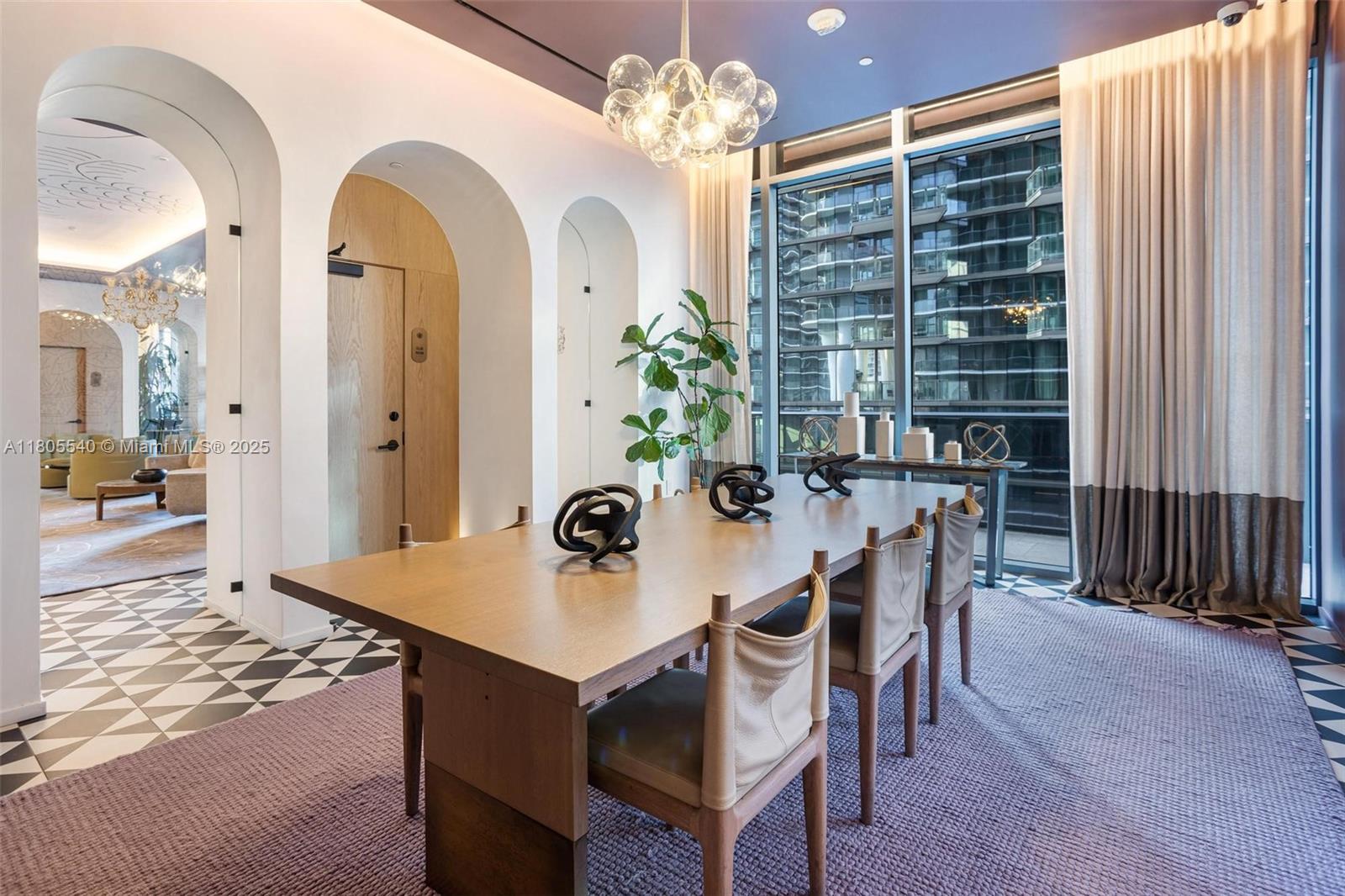801 S Miami Ave #2906, Miami FL 33130