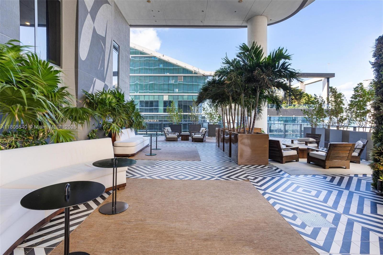 801 S Miami Ave #2906, Miami FL 33130