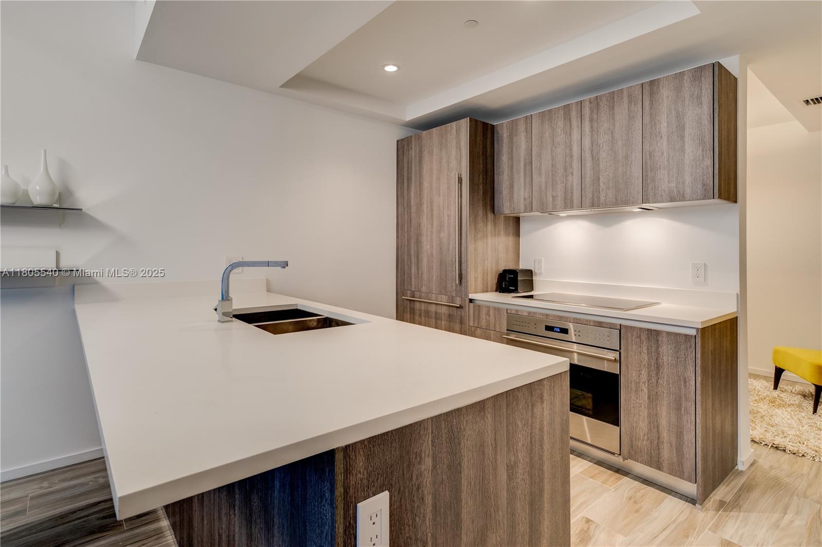 801 S Miami Ave #2906, Miami FL 33130