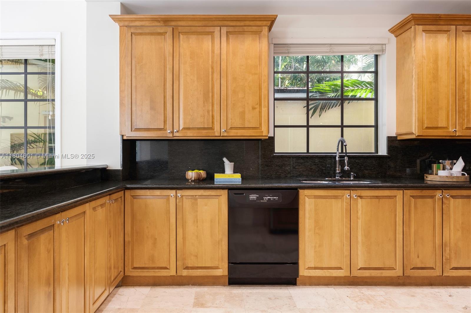 7250 Erwin Rd, Coral Gables, Florida image 13