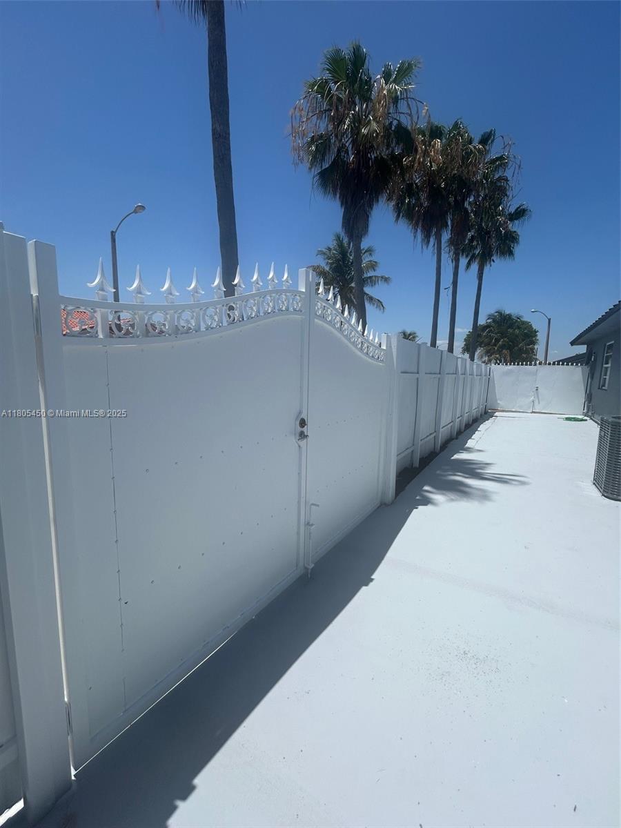 2896 W 73rd St, Hialeah, Florida image 17