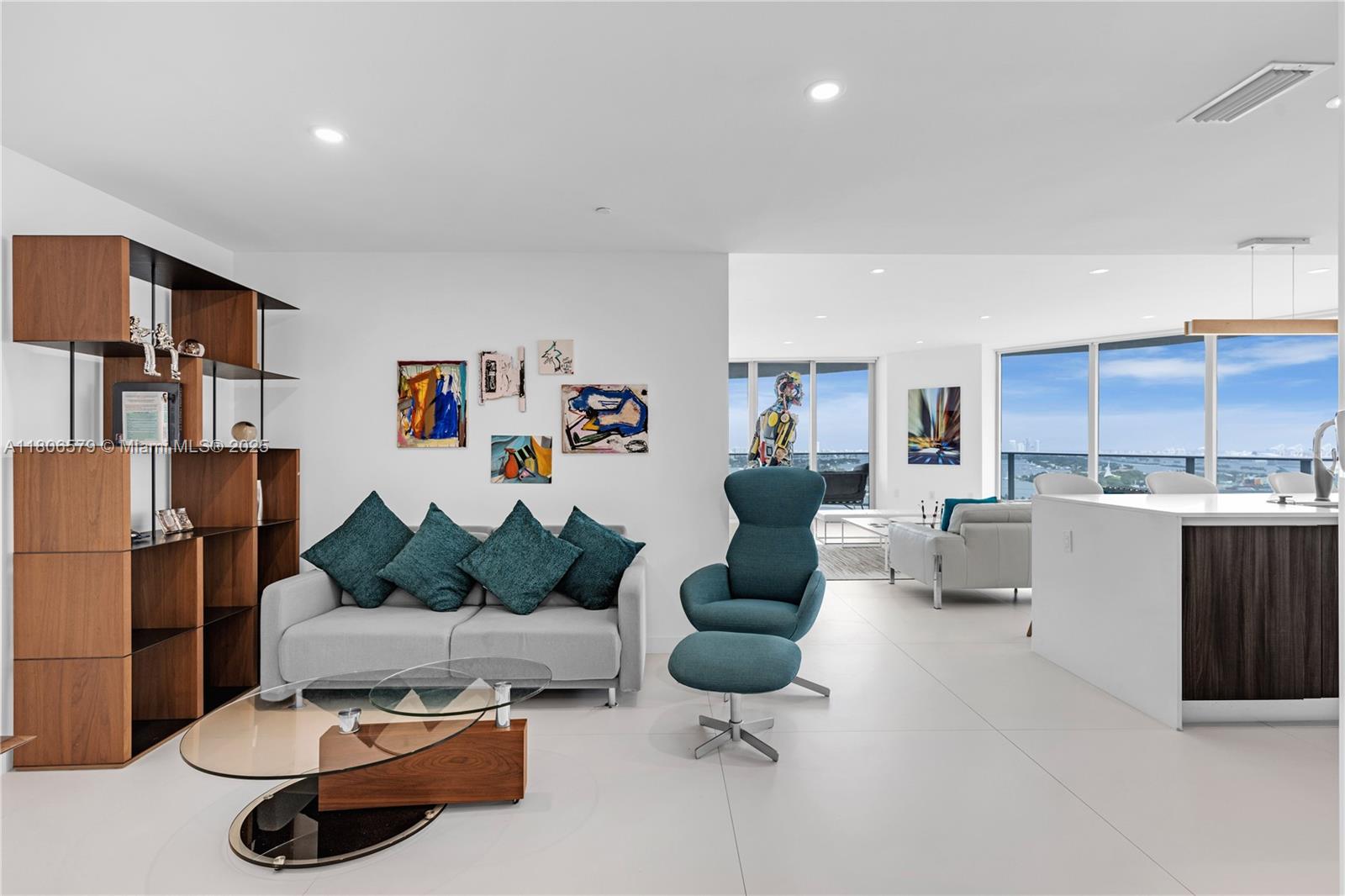 Apartamento para Alugar em Miami, FL