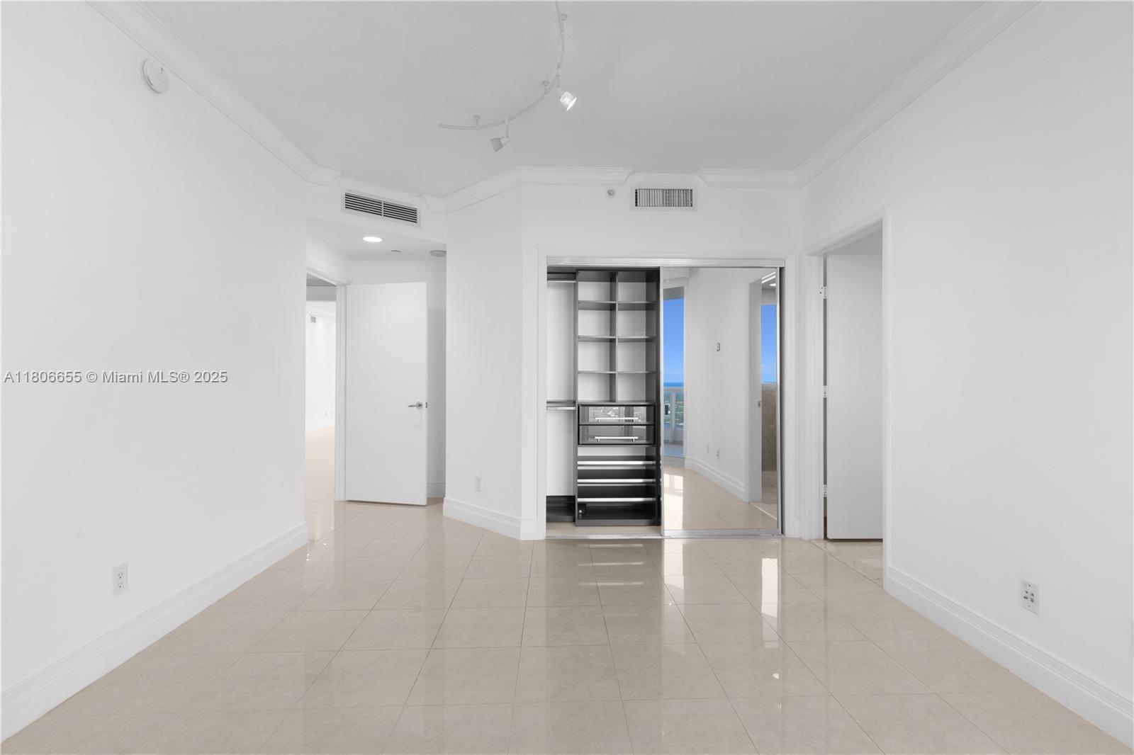 21200 Point Pl #1802, Aventura, Florida image 28