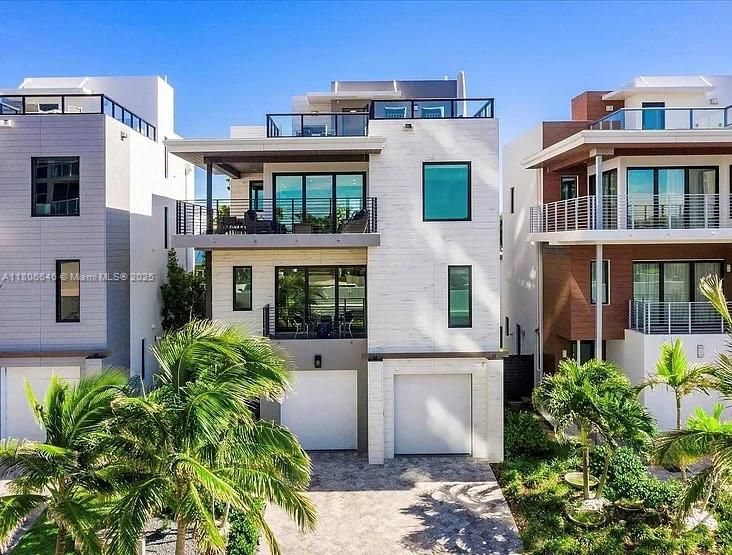 332  Balboa St  For Sale A11806646, FL