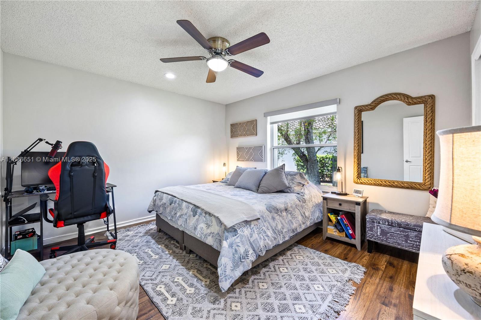 2690 Meadowood Dr, Weston, Florida image 29