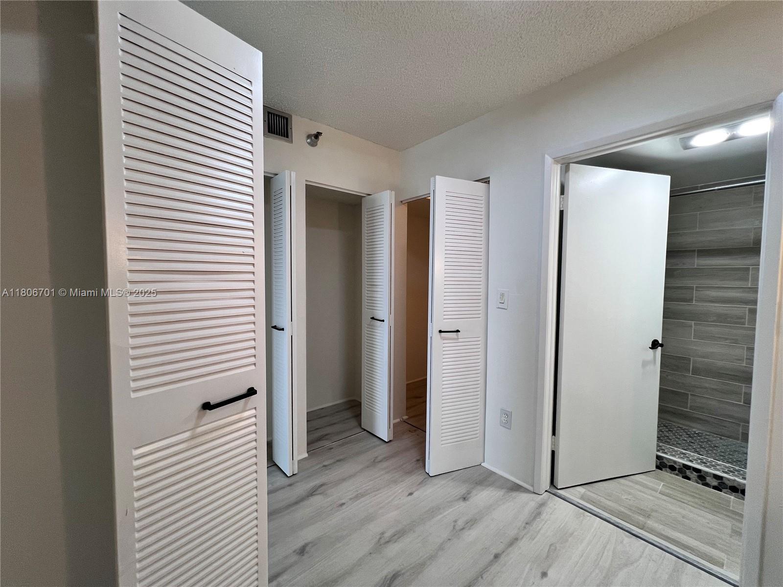 20515 E Country Club Dr #245, Aventura, Florida image 15