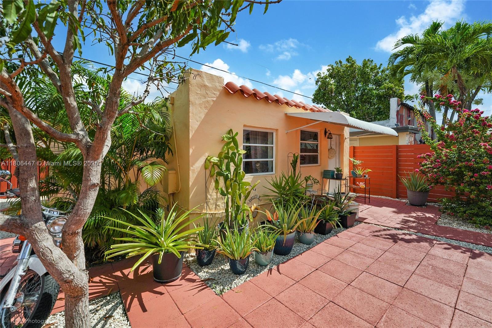 Listing Photo 6