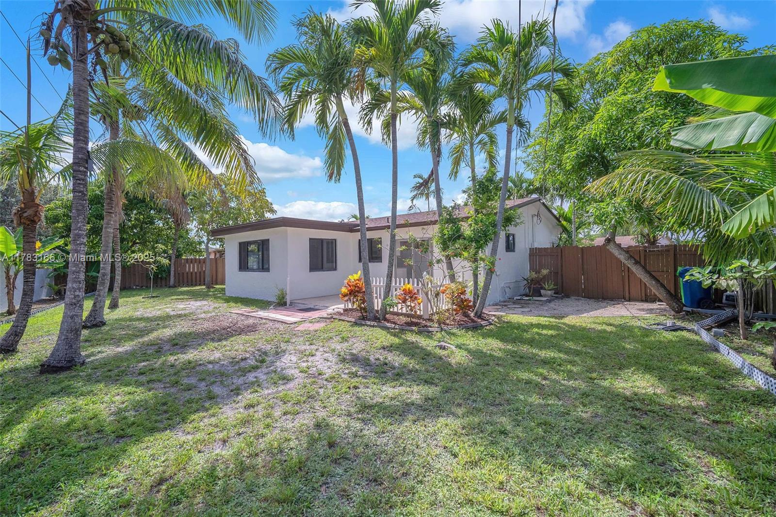 11310 NW 35th St, Sunrise, Florida image 35
