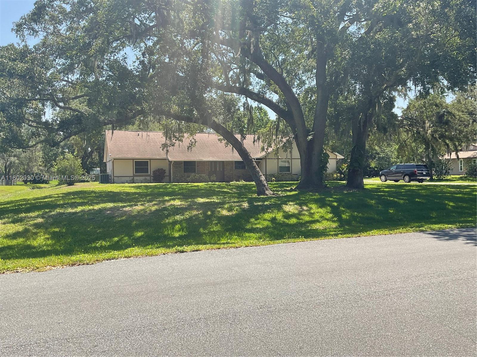 1725 Tanglewood Dr, Kissimmee, Florida image 1
