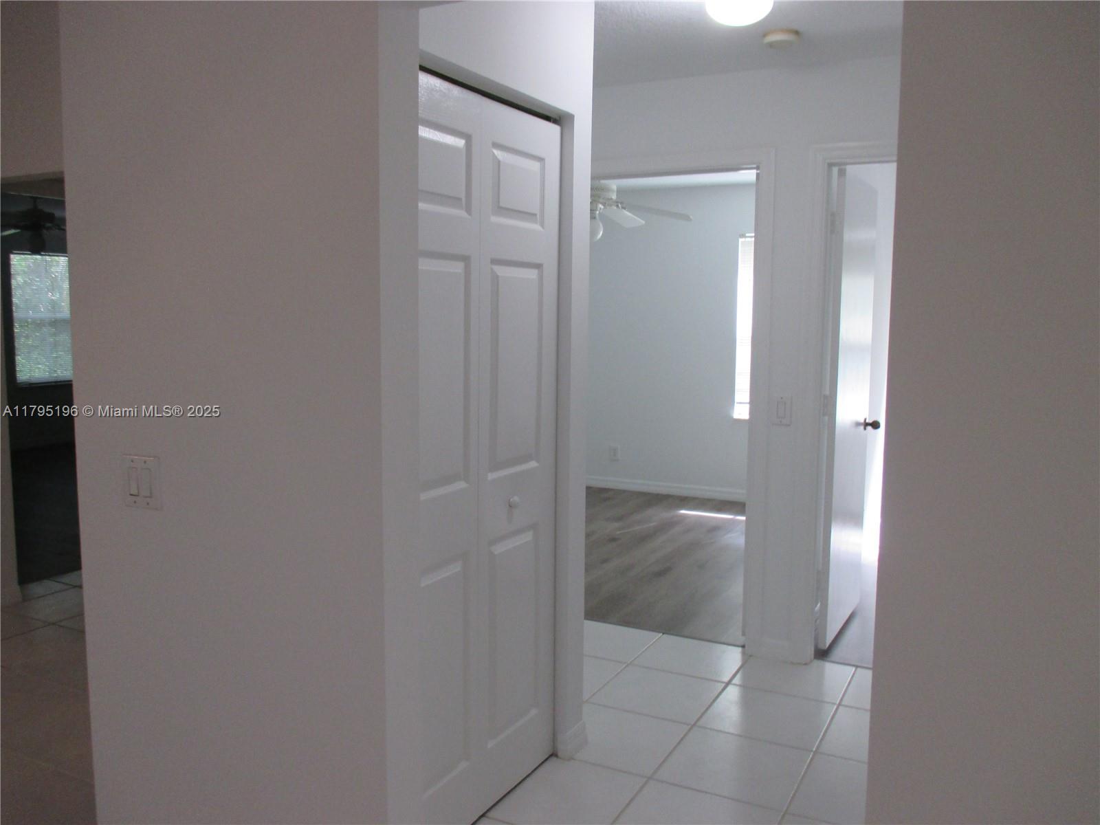 4112 Pine Ridge Ln, Weston, Florida image 14