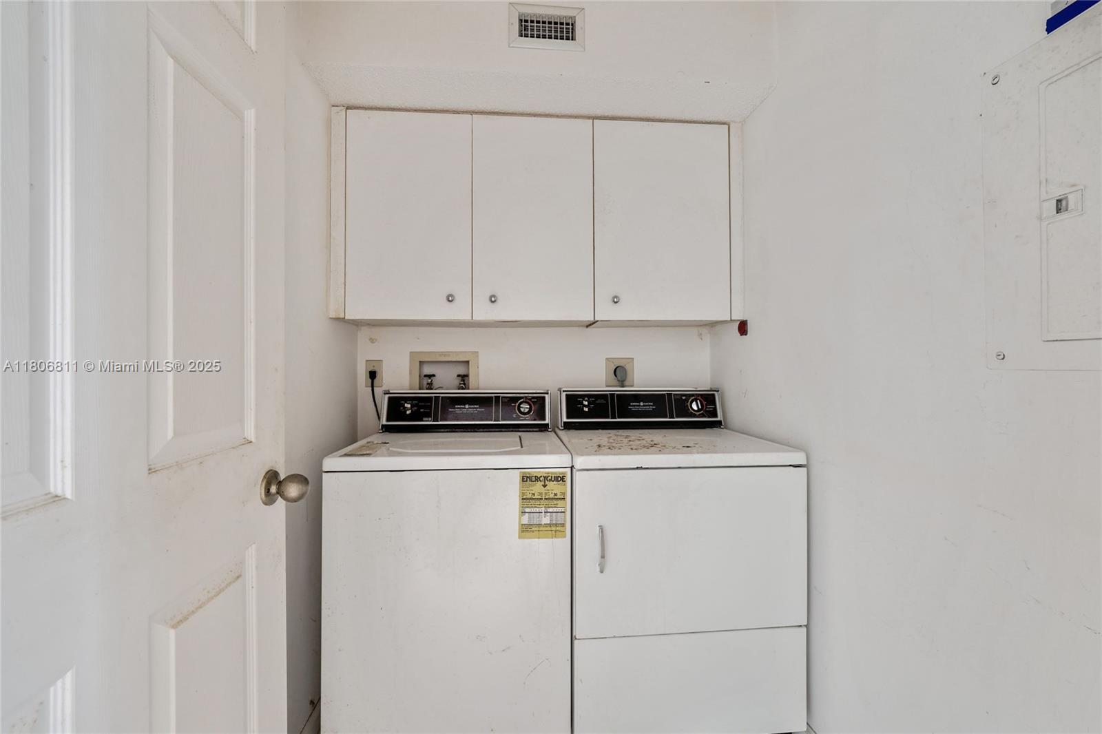 7408 Fairfax Dr #108, Tamarac, Florida image 29