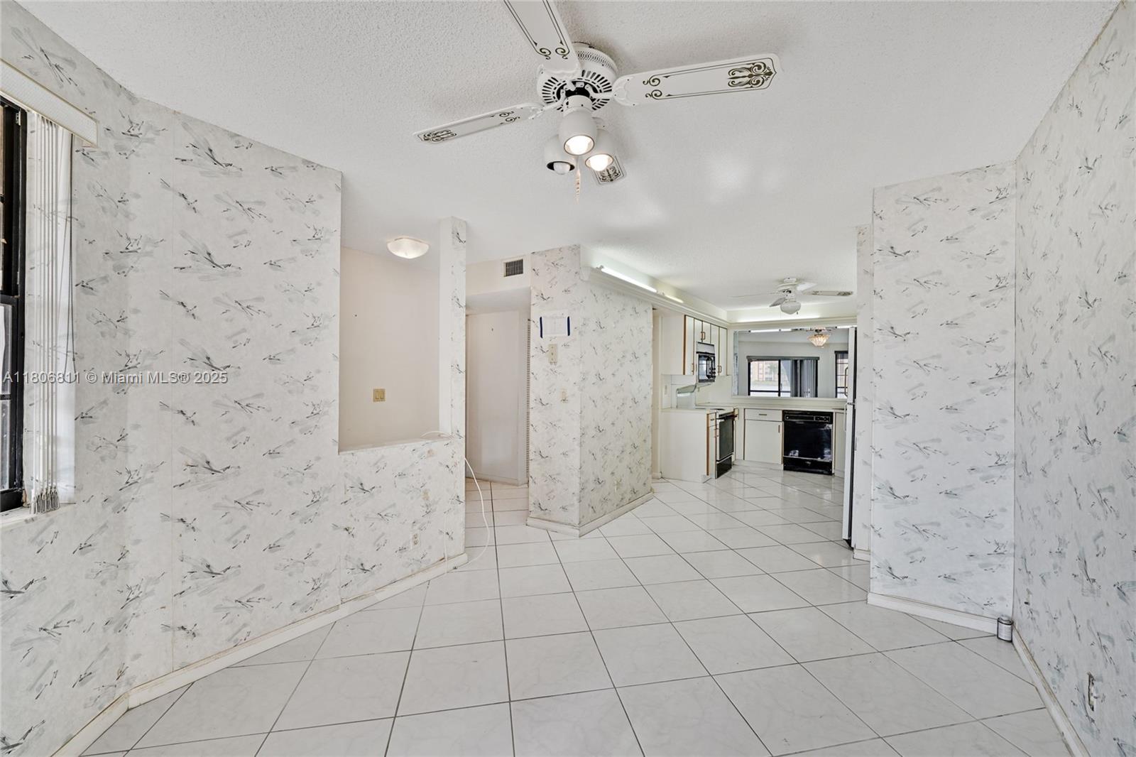 7408 Fairfax Dr #108, Tamarac, Florida image 5