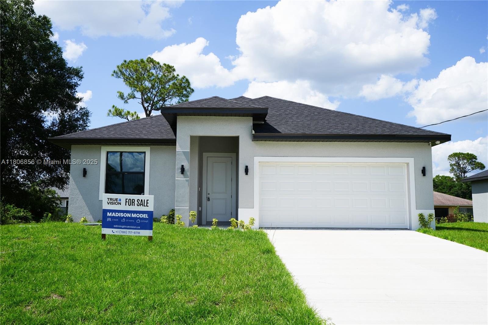 2006 Hercules Rd, La Belle, Florida image 1