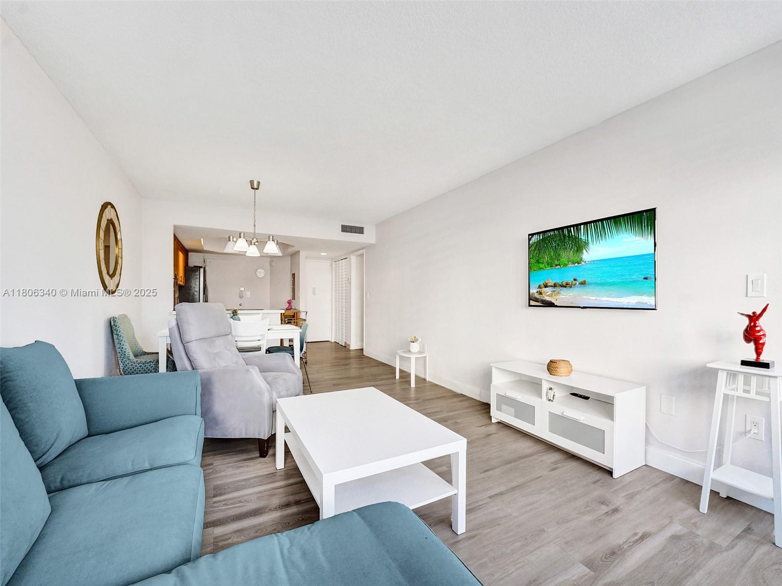 Property photo # 9
