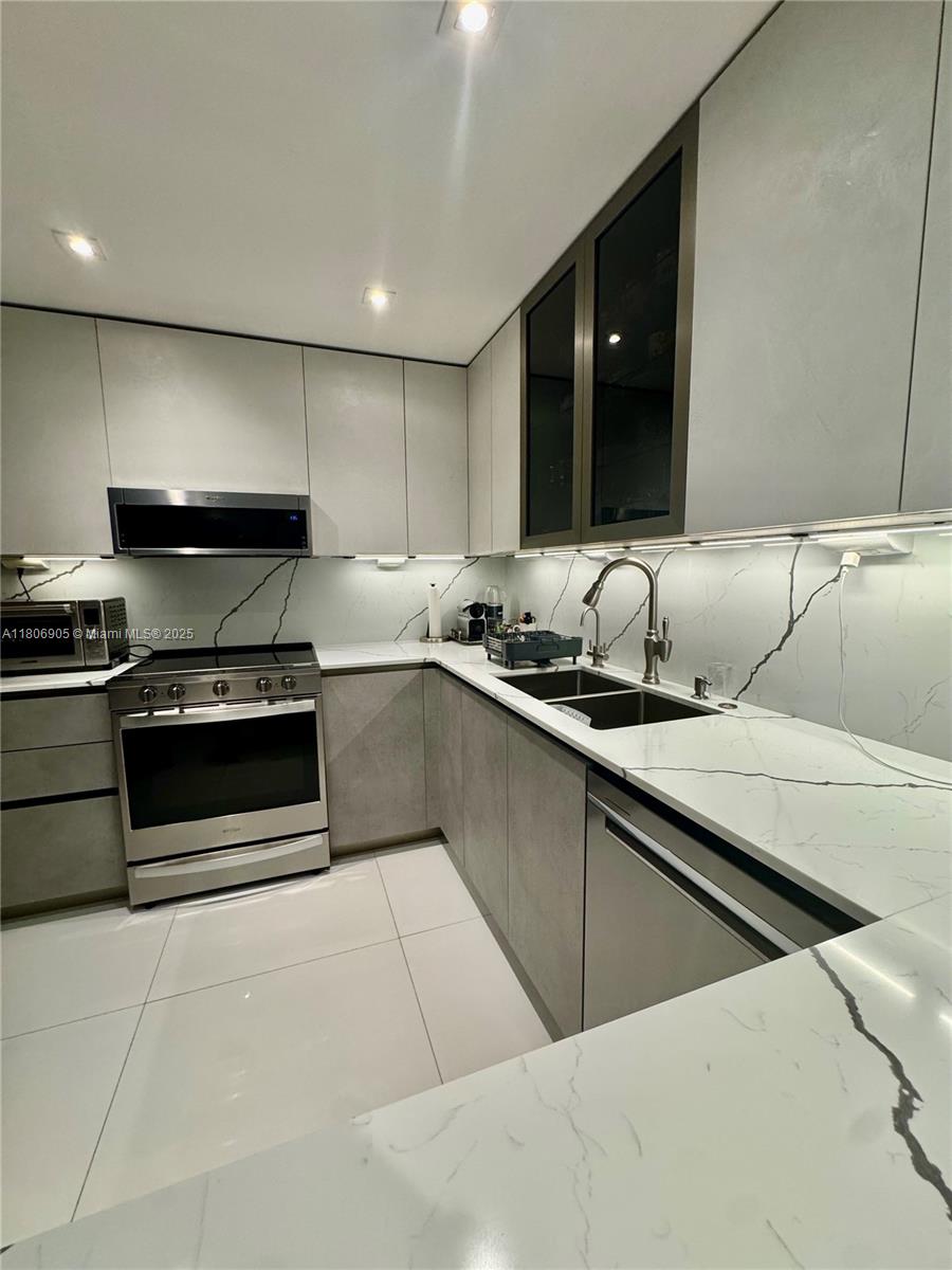 9801 Collins Ave #19J, Bal Harbour, Florida image 2