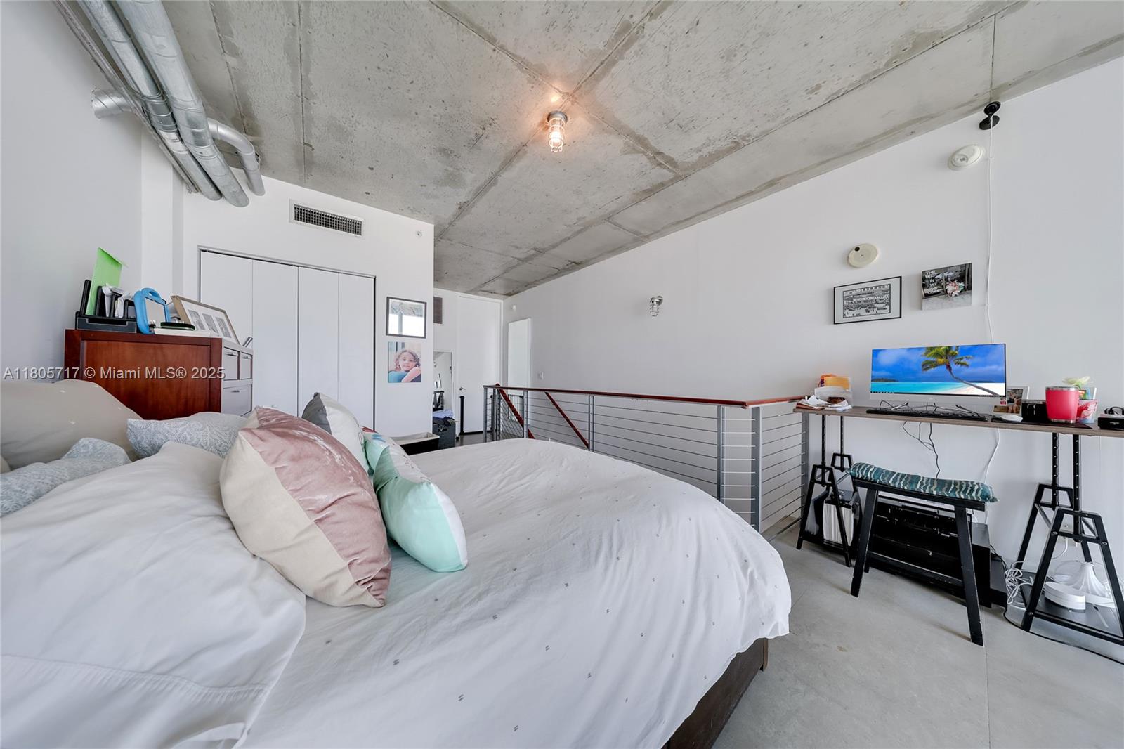 690 SW 1st Ct #2109, Miami FL 33130