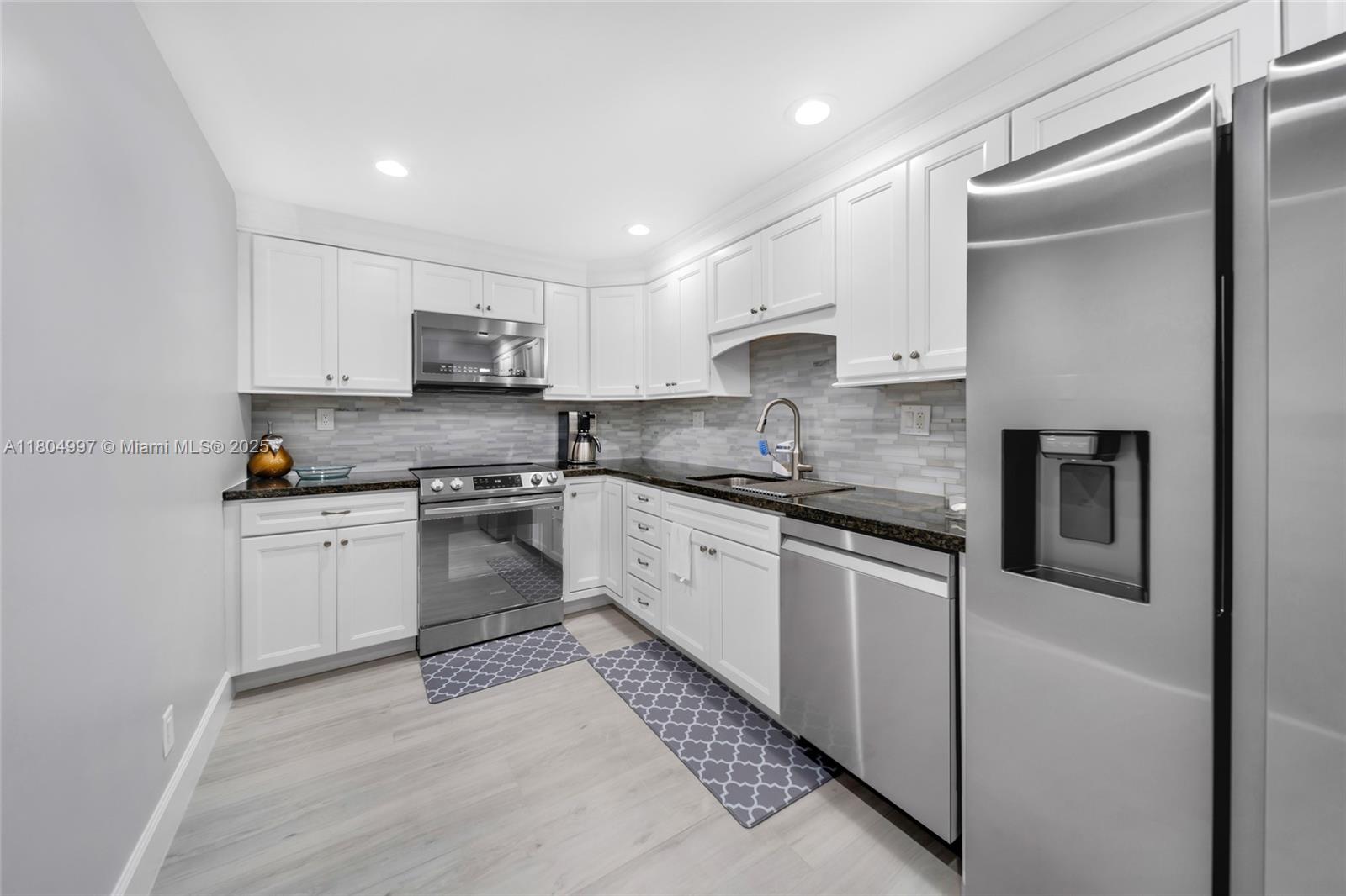 Property photo # 0