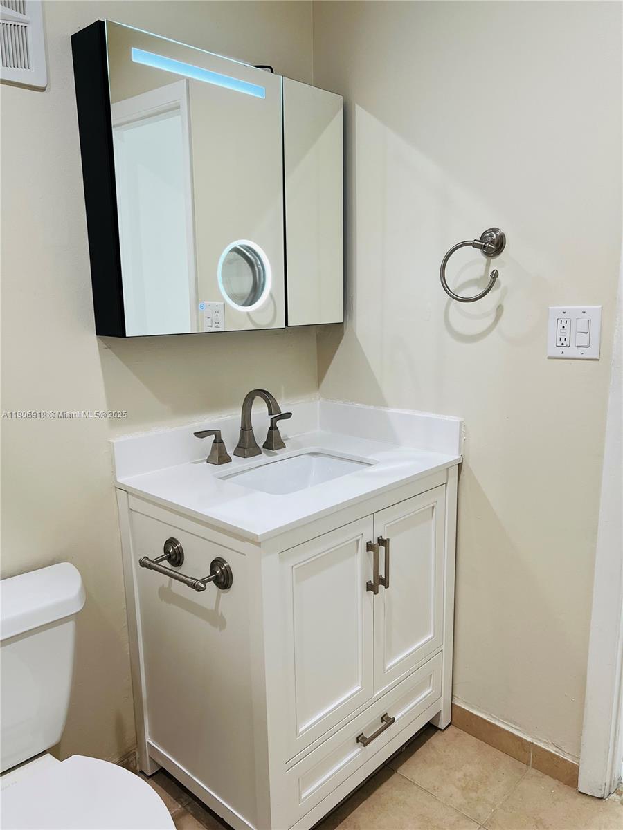 8000 Fairview Dr #310, Tamarac, Florida image 18