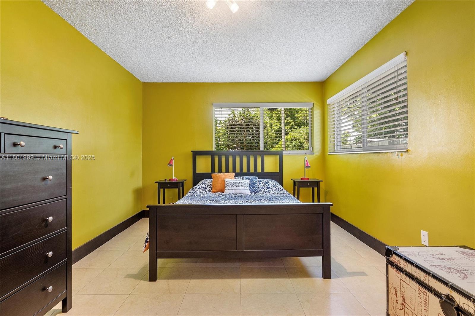 1693 NE 171st St, North Miami Beach, Florida image 17