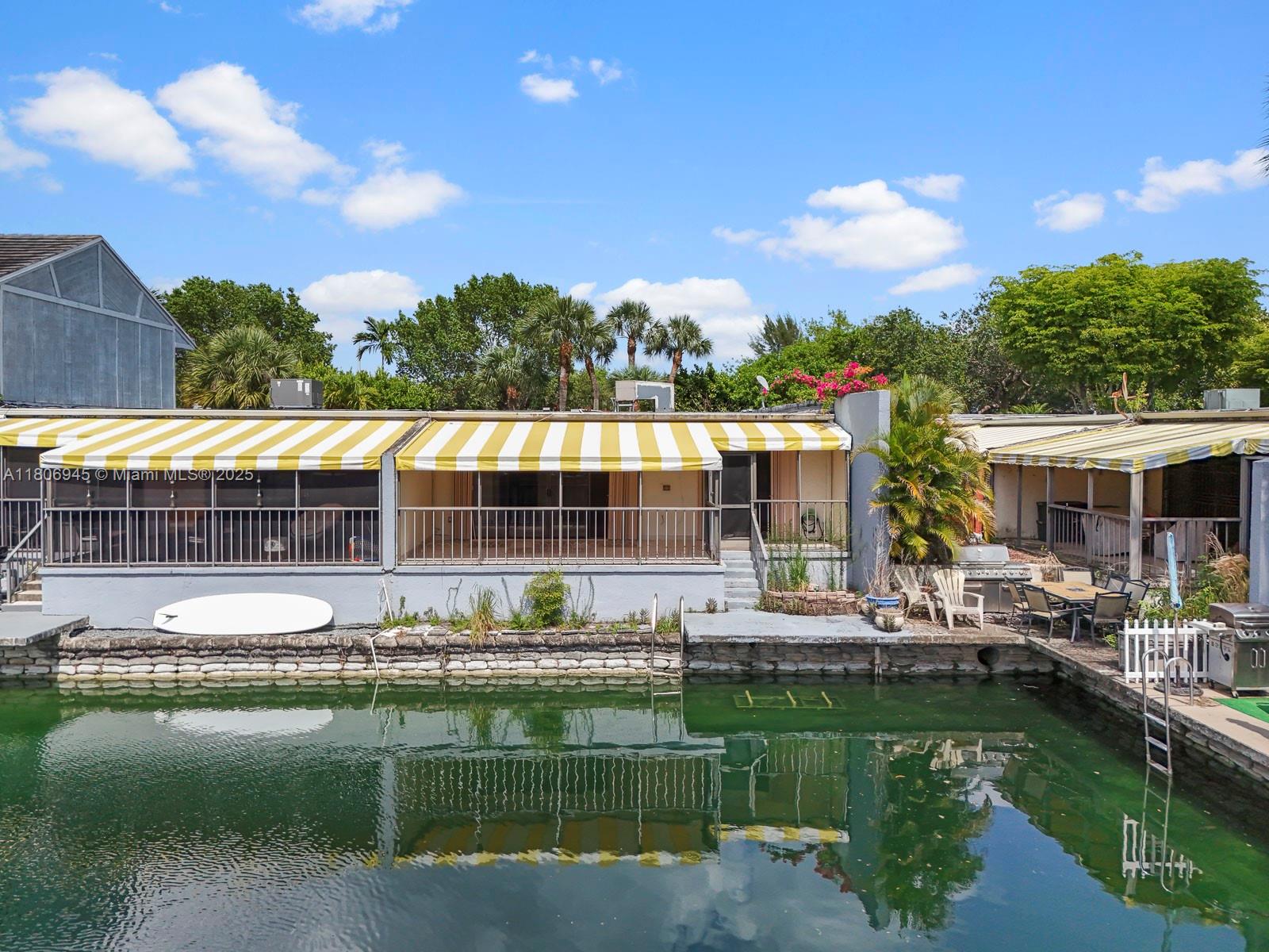 16380 Briar Patch Pl, Miami Lakes, Florida image 2