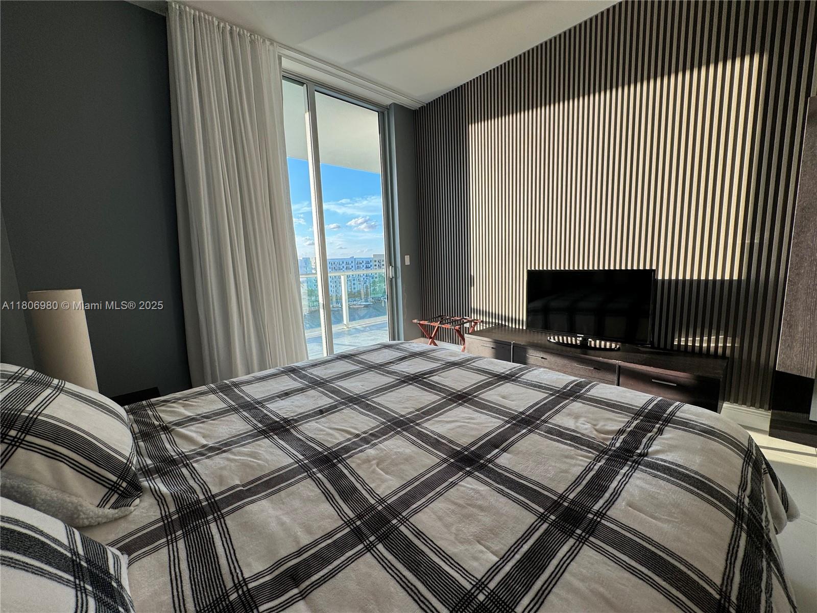 7928 East Dr #805, North Bay Village FL 33141