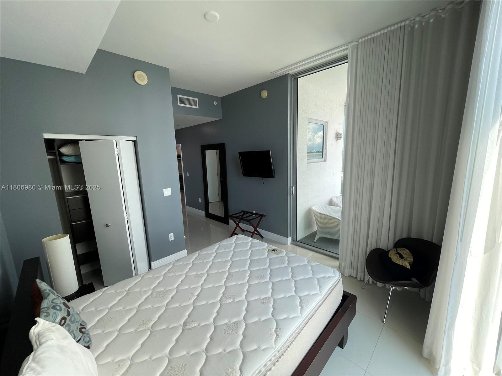 7928 East Dr #805, North Bay Village FL 33141