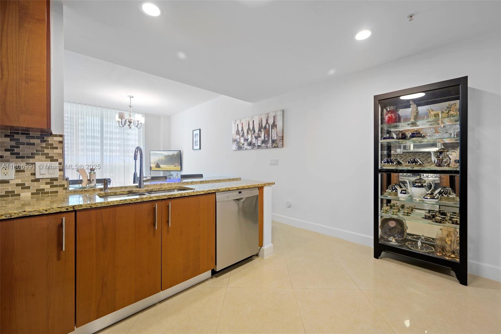 1945 S Ocean Dr #404, Hallandale Beach, Florida image 11